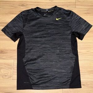 Nike Men's Black Dri-FIT Shirt PRO TRAINING MENS MEDIUM SS